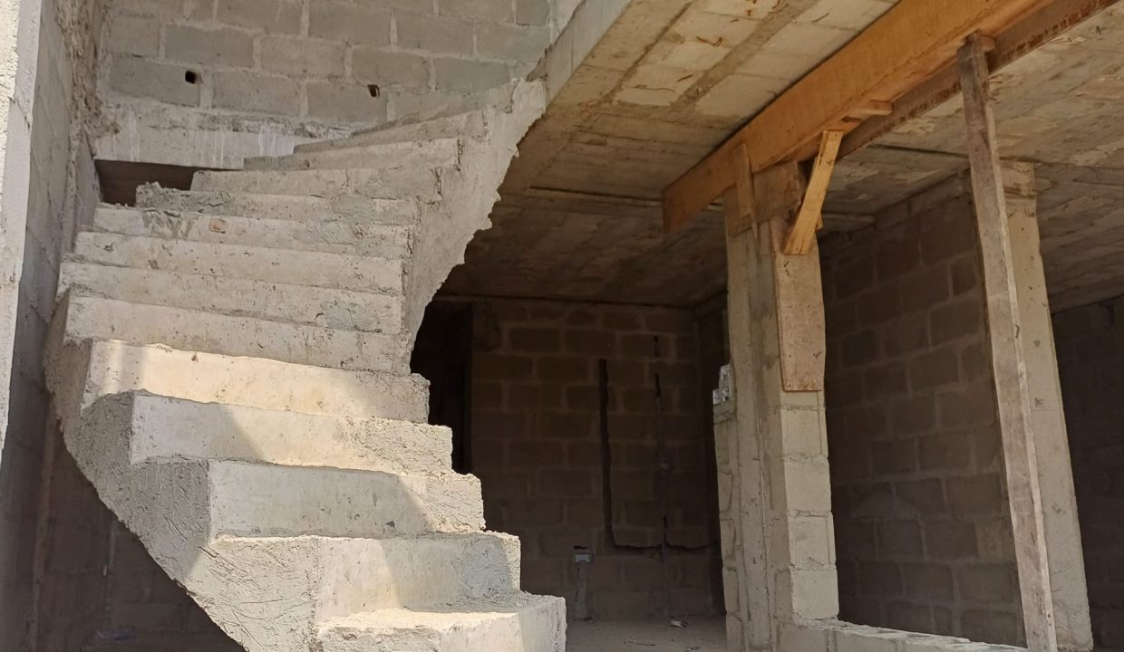 WhatsApp Image 2025-02-06 at 12.37.21 AM